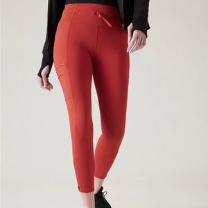 Athleta Rainier 7/8 cargo leggings SMALL